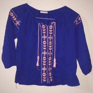 Middle sleeved nice top👕